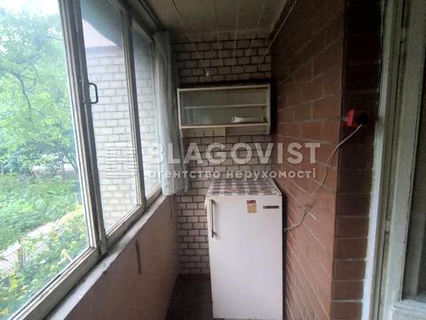 комерційна за адресою Чоколівський бульв., 4