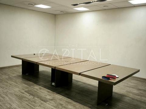 комерційна за адресою Ділова вул. (Димитрова), 5в