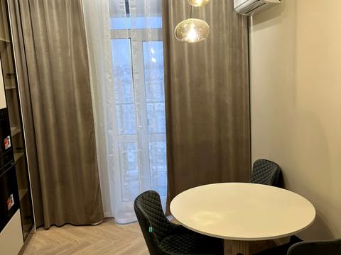 квартира за адресою В'ячеслава Чорновола просп. (), 77