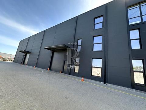 коммерческая по адресу Чорновола, 1