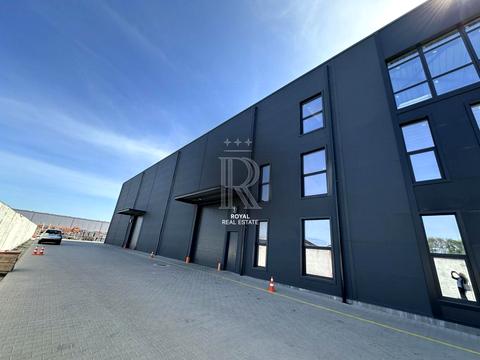 коммерческая по адресу Чорновола, 1