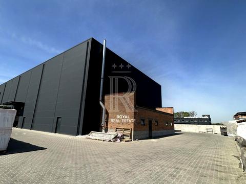 коммерческая по адресу Чорновола, 1