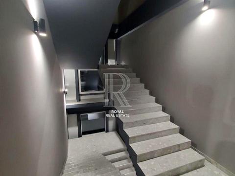 коммерческая по адресу Чорновола, 1