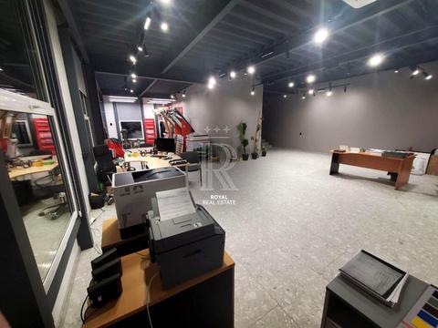 коммерческая по адресу Чорновола, 1