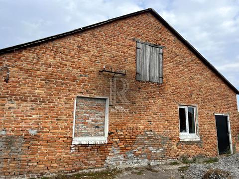 комерційна за адресою Підгірний, 20