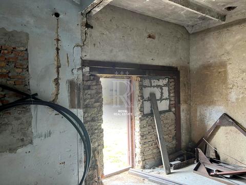 комерційна за адресою Підгірний, 20