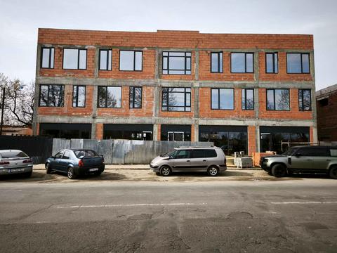 комерційна за адресою Андрія Палая вул., 2-А