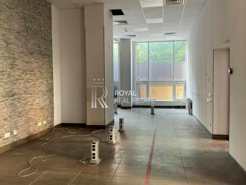 комерційна за адресою В'ячеслава Чорновола вул., 29