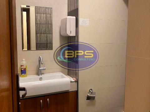 комерційна за адресою Ніни Строкатої вул. (Буніна), 28