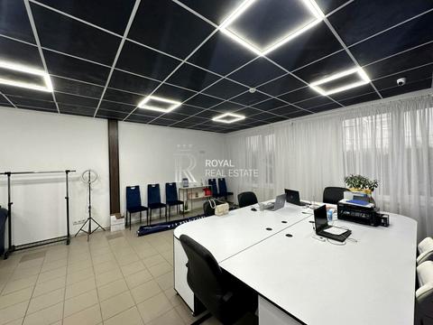 комерційна за адресою Садова вул., 53