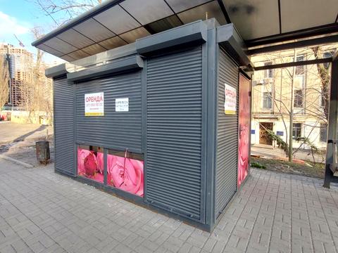 комерційна за адресою Євгена Коновальця вул. (Щорса), 18