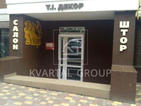 комерційна за адресою Мечникова вул., 9
