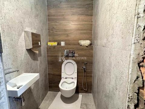 коммерческая по адресу Зоряна, 1