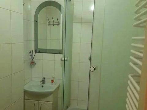 квартира по адресу Поповича ул., 10