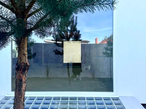 будинок за адресою Дмитра Яворницького вул. (), 11