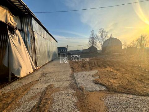 коммерческая по адресу Визволителів ул., 35