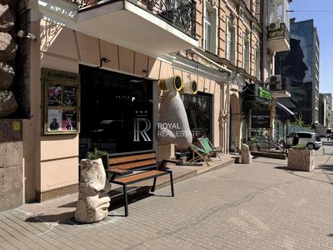 коммерческая по адресу Большая Васильковская ул. (Красноармейская), 33
