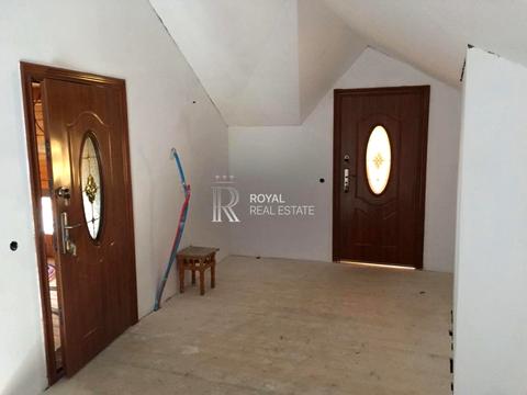 комерційна за адресою Миру, 1