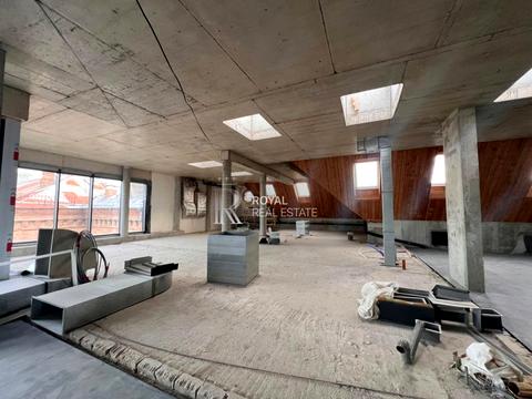 1861277147595137