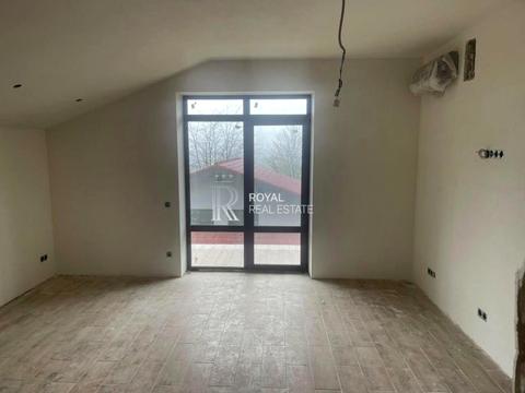 комерційна за адресою с. Пилипець, Центральна, 1