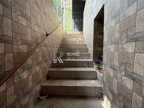 коммерческая по адресу Панаса Мирного ул., 1