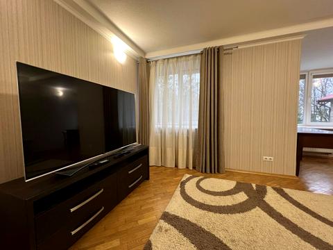 квартира за адресою Академіка Степана Рудницького вул., 23