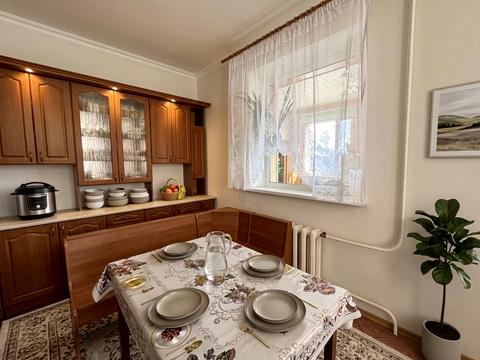 будинок за адресою Героїв України вул.