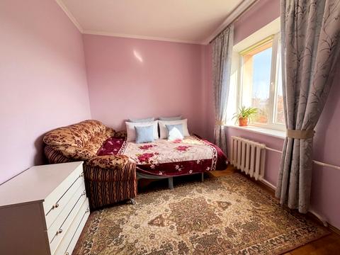 будинок за адресою Героїв України вул.