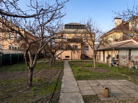 будинок за адресою Героїв України вул.