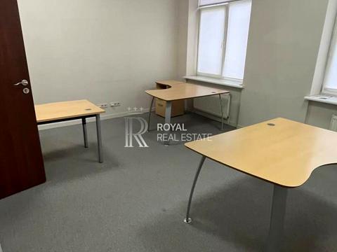 коммерческая по адресу Лаврская ул. (Январского восстания), 8