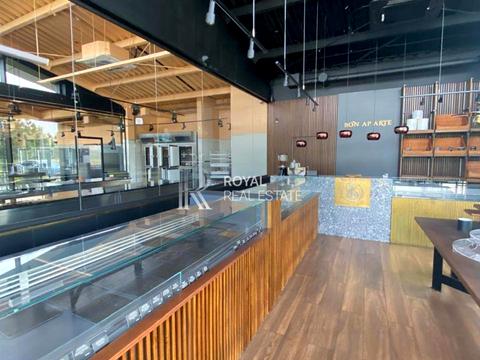 комерційна за адресою Европейська, 1