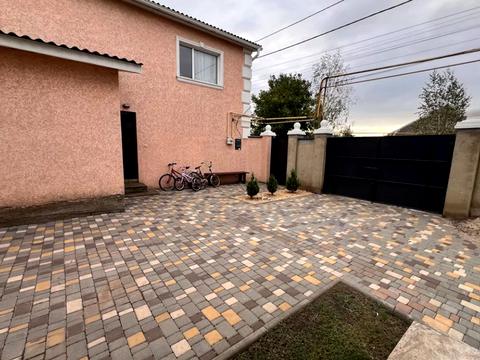 будинок за адресою лысенко