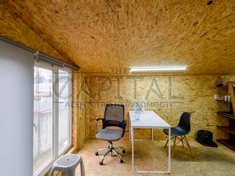 коммерческая по адресу Лесі Українки ул. (Генерала Небогатова), 38-А