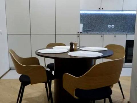 квартира за адресою Князя Ярослава Осмомисла пл., 11