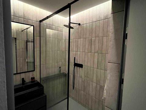 квартира за адресою Салютна вул., 2к20