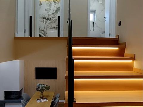 будинок за адресою Місячна вул., 5