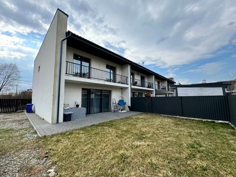 будинок за адресою Місячна вул., 5