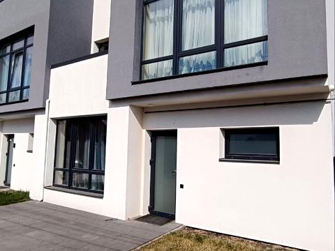 будинок за адресою Місячна вул., 5