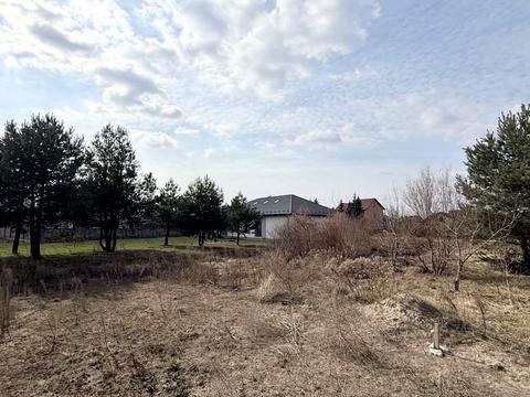 ділянка за адресою Польова