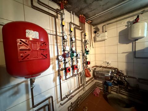 будинок за адресою Єднання, 1