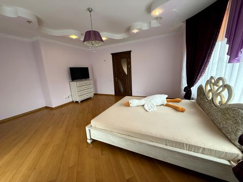 будинок за адресою Єднання, 1