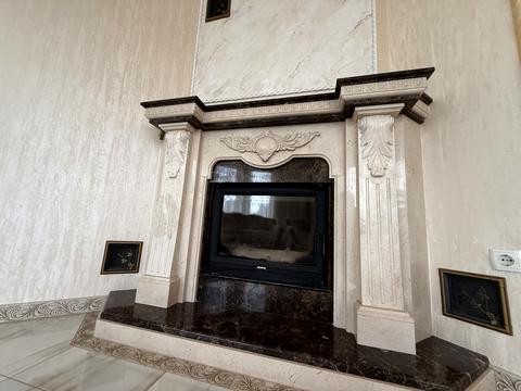 будинок за адресою Єднання, 1