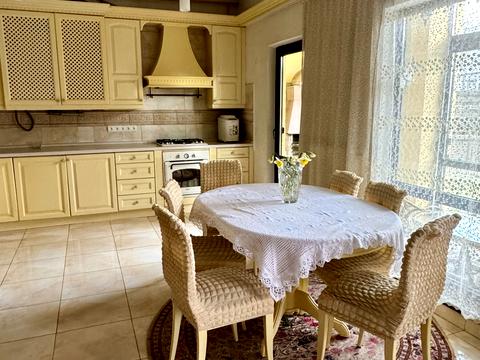 будинок за адресою Яблунева, 165/4