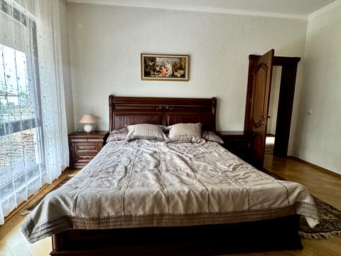 будинок за адресою Яблунева, 165/4