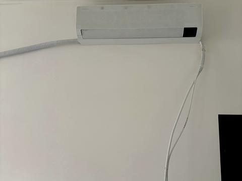 комерційна за адресою Надрічна вул., 221а