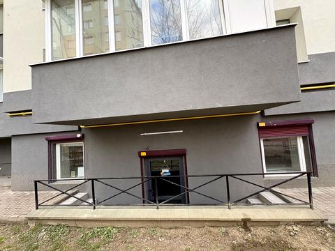 комерційна за адресою Надрічна вул., 221а