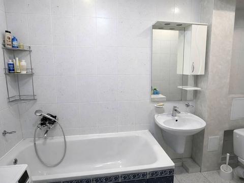 квартира за адресою Андрея Шептицького вул., 18