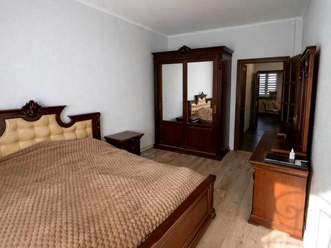 квартира за адресою Андрея Шептицького вул., 18