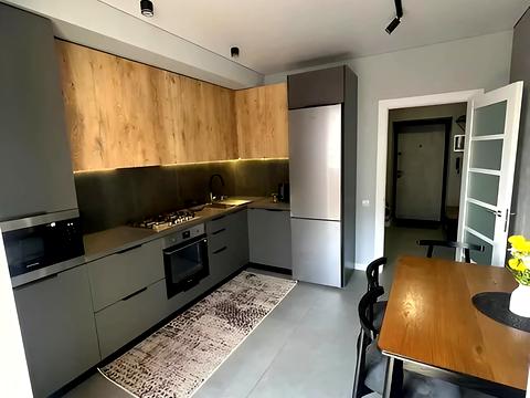 квартира за адресою Хотинська вул., 12