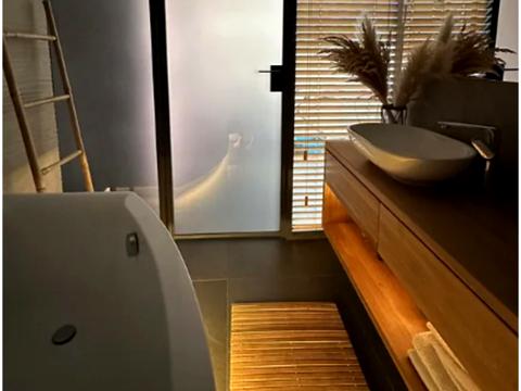 квартира по адресу Юнатская ул., 10